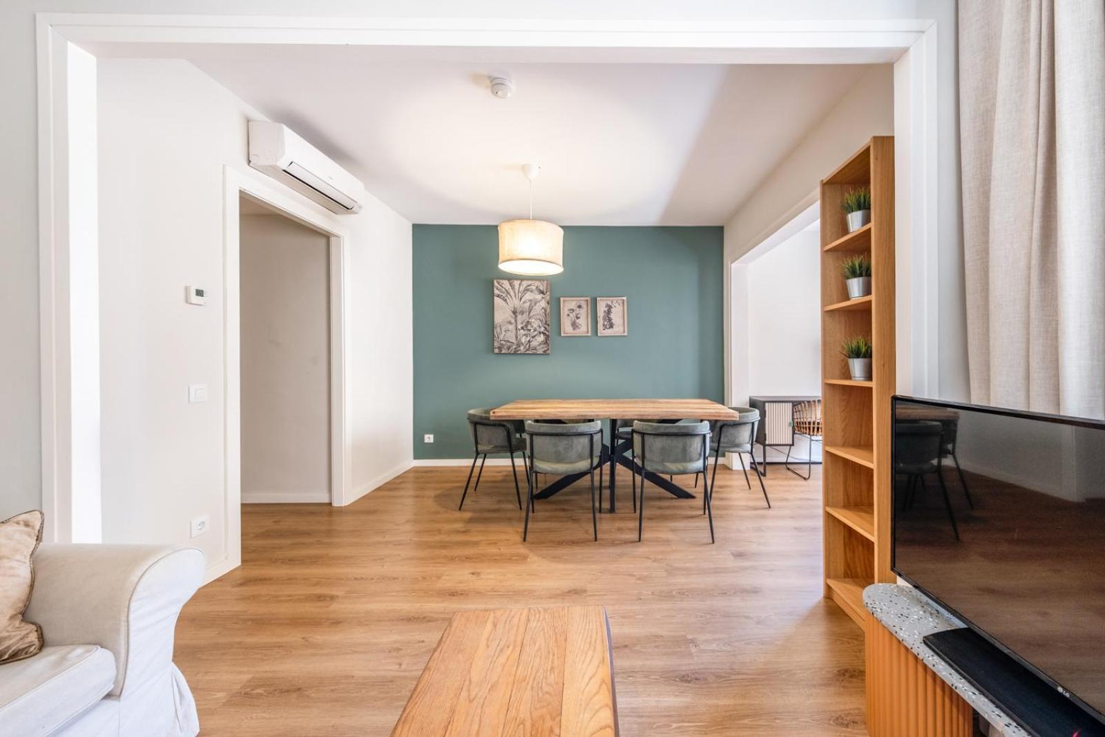 Ainb Barcelona Sants Apartments Exterior foto