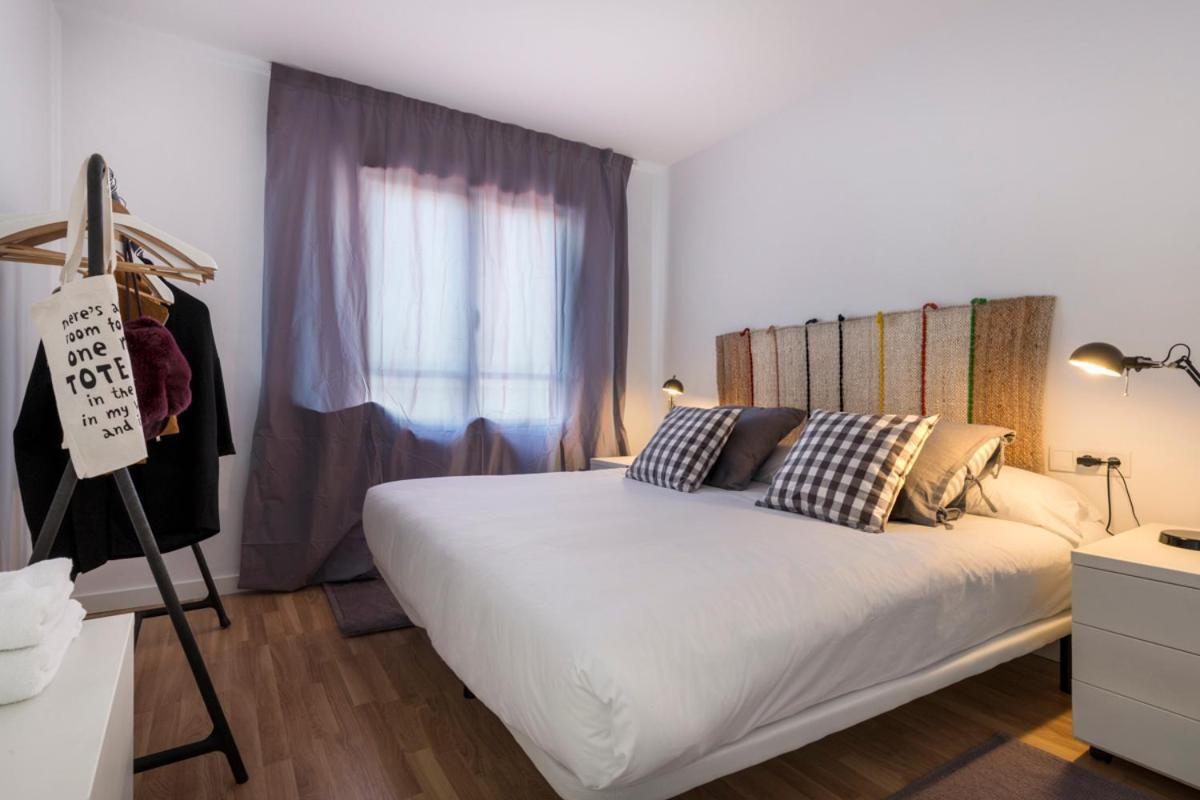 Ainb Barcelona Sants Apartments Exterior foto